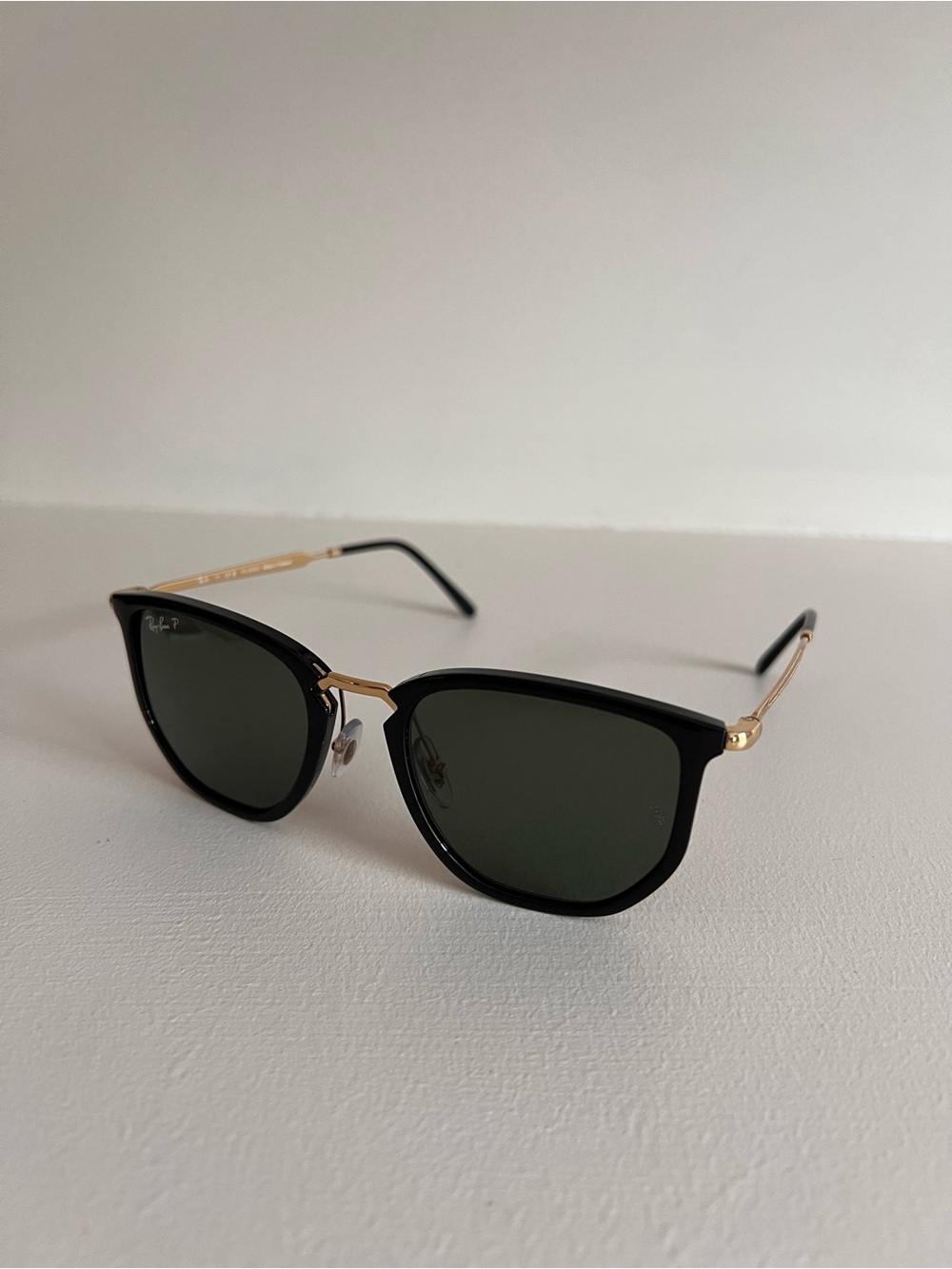 Ray-Ban 4451 Polarized Lens. Black & Gold Sunglasses with Dark Green Lenses